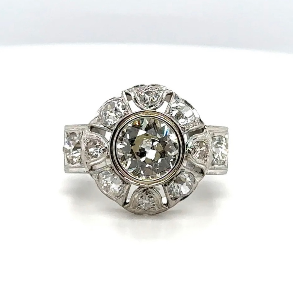 Gorgeous Diamond Platinum Art Deco Ring 😍